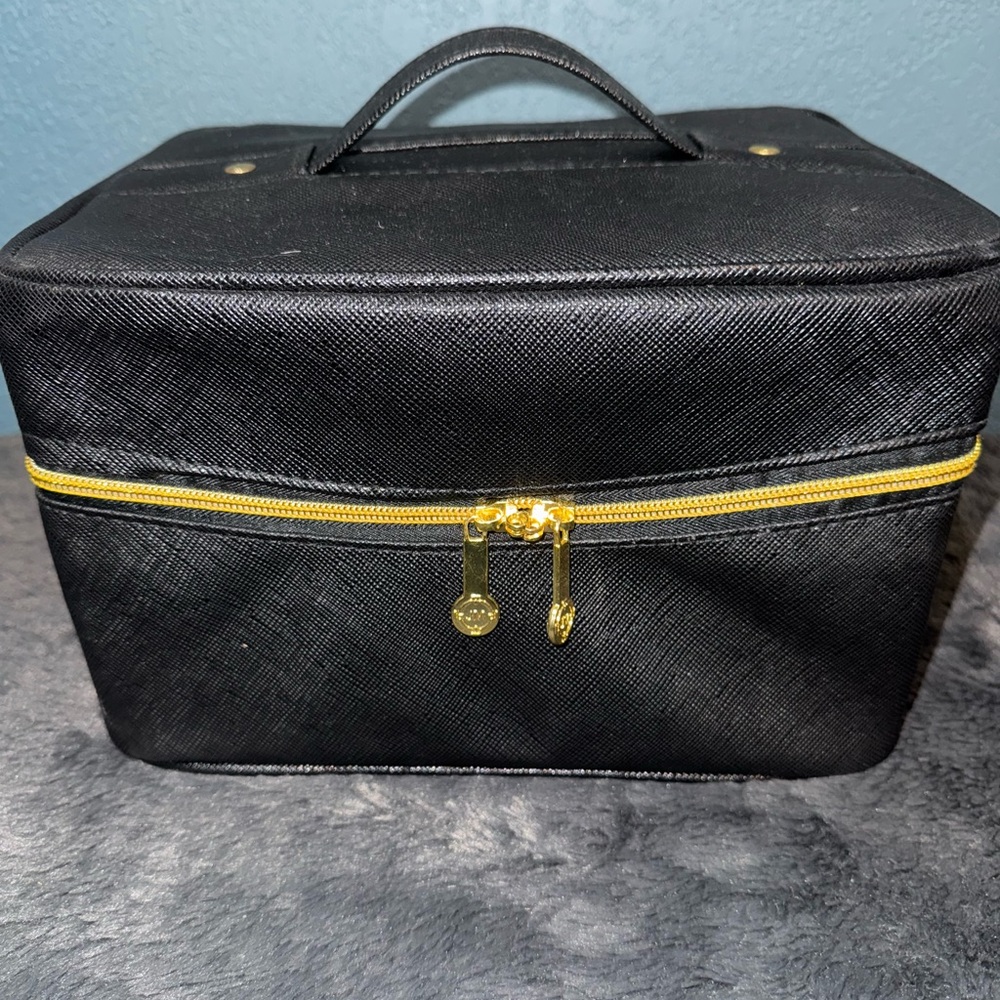 NWOT JM Jewel Kit Trio Black Soft Case Travel Jewelry Case Organizer Zip Around
